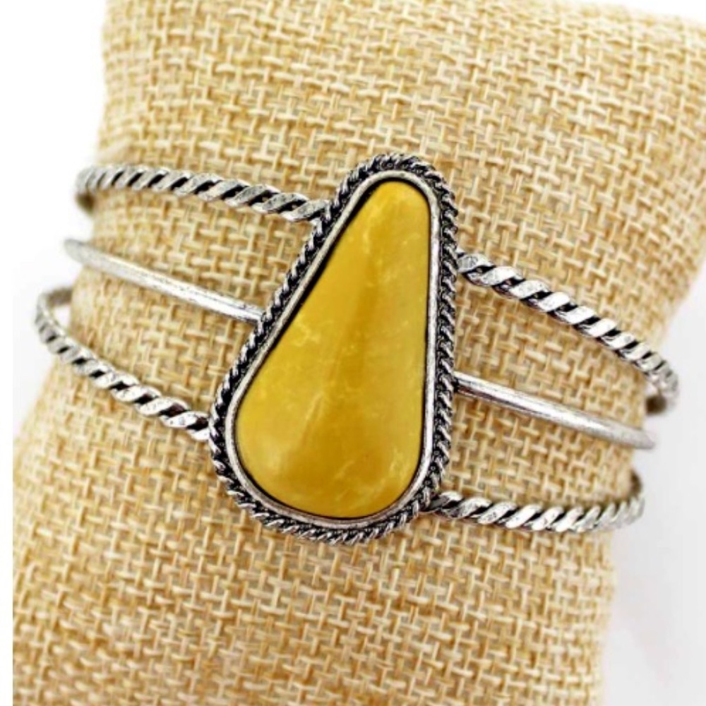 Western Style Chic Yellow Pear Silver Tone Cuff Bracelet